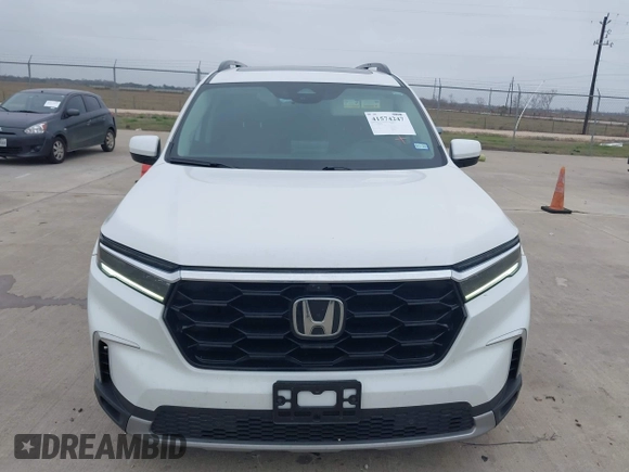 2023 Honda Pilot Elite with VIN 5FNYG1H88PB000855, listed as a IAAI auction lot 41574247 with 47,011 mi miles. Bid and sale history available at carsss.com. Image 12.