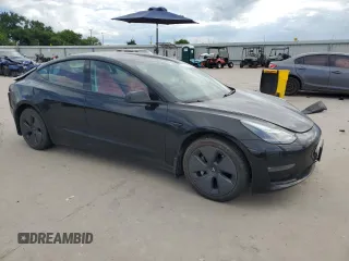 2021 Tesla Model 3 Long Range z VIN 5YJ3E1EB9MF006708, wystawiony jako Copart lot #56230525 z przebiegiem 41 744 mil mil oraz Szkoda całkowita • Salvage title. Historia ofert i sprzedaży dostępna na DreamBid. Obrazek 4.