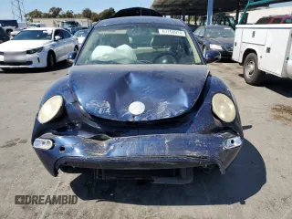 2003 Volkswagen New Beetle Coupe GL with VIN 3VWBK21C73M402426, listed as a Copart auction lot 67768914 with 118,906 mi miles and Salvage Title. Bid and sale history available at carsss.com. Image 5.