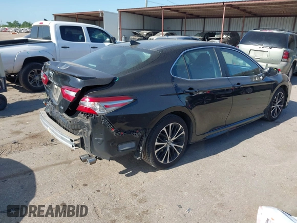 2019 Toyota Camry LE z VIN 4T1B11HK5KU746677, wystawiony jako IAAI lot #41968272 z przebiegiem 78 064 mil mil oraz . Historia ofert i sprzedaży dostępna na DreamBid. Obrazek 4.