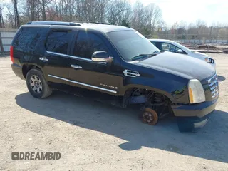 2009 Cadillac Escalade z VIN 1GYFK13269R147563, wystawiony jako IAAI lot #41921445 z przebiegiem Nie podano mil oraz . Historia ofert i sprzedaży dostępna na DreamBid. Obrazek 1.