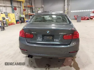 2015 BMW 3 Series 328i xDrive с VIN WBA3B5C57FP652994, выставлен на аукционе IAAI как лот 41917971 с пробегом 171 342 миль миль и . История ставок и продаж доступна на DreamBid. Изображение 16.