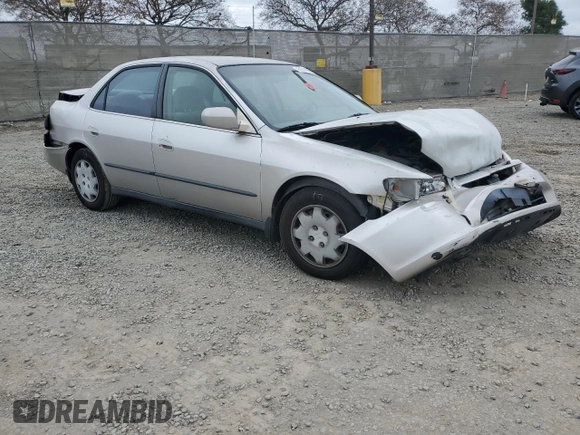 1999 Honda Accord LX z VIN JHMCG5546XC007348, wystawiony jako Copart lot #48069835 z przebiegiem 272 995 mil mil oraz Szkoda całkowita • Salvage title. Historia ofert i sprzedaży dostępna na DreamBid. Obrazek 4.