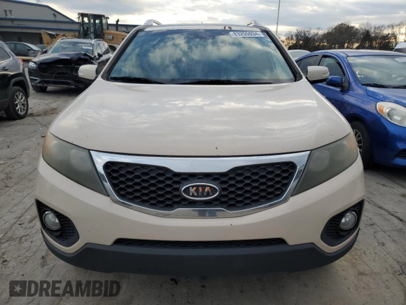 2011 Kia Sorento EX with VIN 5XYKUDA29BG103855, listed as a Copart auction lot 83255934 with 312,649 mi miles and Clean Title. Bid and sale history available at carsss.com. Image 5.