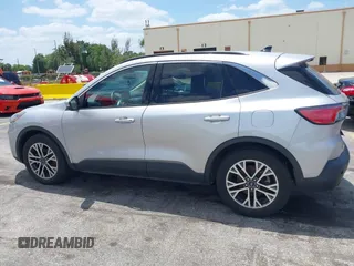 2020 Ford Escape SEL with VIN 1FMCU0H66LUA81380, listed as a IAAI auction lot 42160088 with 140,902 mi miles and . Bid and sale history available at carsss.com. Image 13.