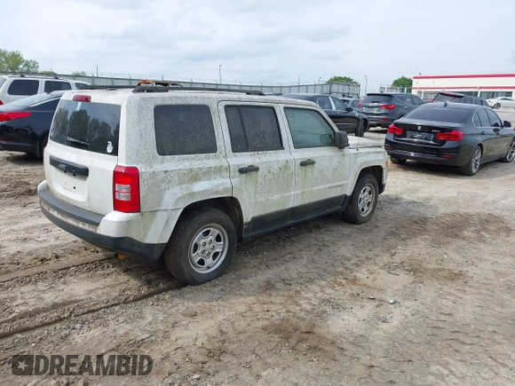 2016 Jeep Patriot Sport SE with VIN 1C4NJPBA4GD574945, listed as a IAAI auction lot 42121214 with Not Provided miles and . Bid and sale history available at carsss.com. Image 4.
