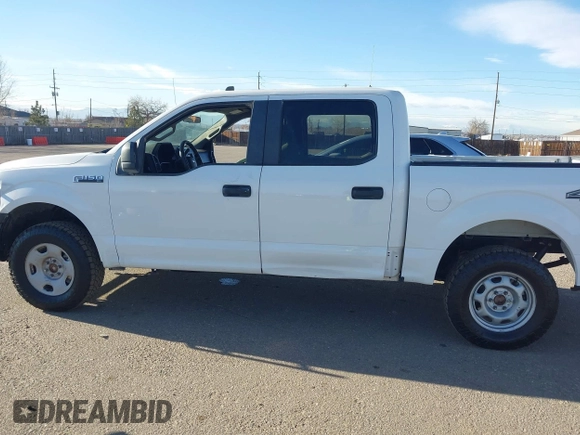 2016 Ford F-150 XLT with VIN 1FTEW1EF9GFA47669, listed as a IAAI auction lot 41130861 with 85,661 mi miles. Bid and sale history available at carsss.com. Image 14.