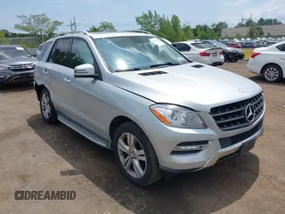 2012 Mercedes-Benz M 350 with VIN 4JGDA5HB2CA035036, listed as a IAAI auction lot 42696649 with 117,144 mi miles and . Bid and sale history available at DreamBid. Image 1.
