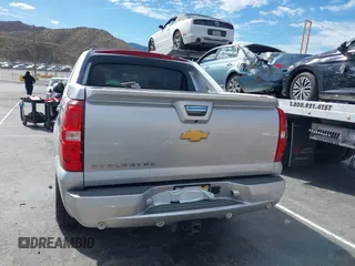 2013 Chevrolet Avalanche LT with VIN 3GNMCFE07DG379110, listed as a IAAI auction lot 41624639 with 142,871 mi miles and . Bid and sale history available at DreamBid. Image 16.