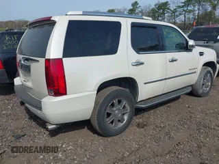 2007 Cadillac Escalade z VIN 1GYFK63887R287466, wystawiony jako IAAI lot #42118101 z przebiegiem Nie podano mil oraz . Historia ofert i sprzedaży dostępna na DreamBid. Obrazek 4.