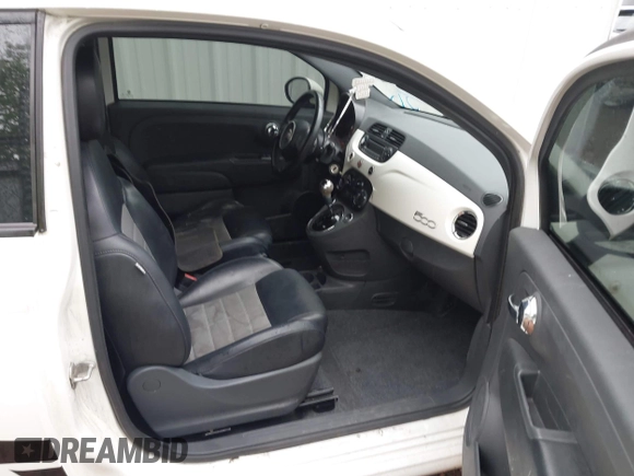 2013 FIAT 500 Sport z VIN 3C3CFFBR2DT615527, wystawiony jako IAAI lot #42087049 z przebiegiem 94 577 mil mil oraz . Historia ofert i sprzedaży dostępna na DreamBid. Obrazek 5.