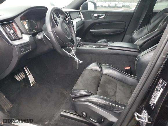 2018 Volvo XC60 R-Design with VIN YV4A22RM0J1047067, listed as a Copart auction lot 88360895 with 62,658 mi miles and Salvage Title. Bid and sale history available at carsss.com. Image 7.