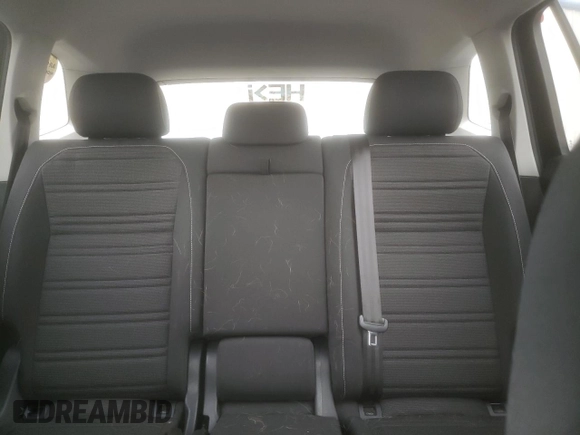 2022 Volkswagen Tiguan S with VIN 3VV0B7AX3NM076297, listed as a Copart auction lot 52021495 with 30,212 mi miles and Salvage title. Bid and sale history available at DreamBid. Image 10.
