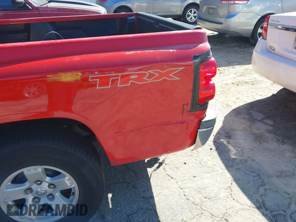 2006 Dodge Dakota SLT with VIN 1D7HE48K26S691391, listed as a IAAI auction lot 41627613 with 195,354 mi miles and . Bid and sale history available at DreamBid. Image 6.
