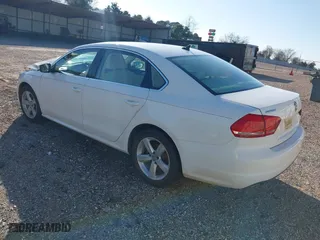 2013 Volkswagen Passat SE w/Sunroof with VIN 1VWBH7A31DC007320, listed as a IAAI auction lot 41213664 with 164,040 mi miles. Bid and sale history available at carsss.com. Image 3.