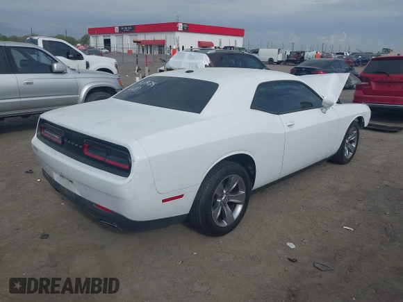 2017 Dodge Challenger SXT Plus z VIN 2C3CDZAG5HH658149, wystawiony jako IAAI lot #41876762 z przebiegiem 128 126 mil mil oraz . Historia ofert i sprzedaży dostępna na DreamBid. Obrazek 4.