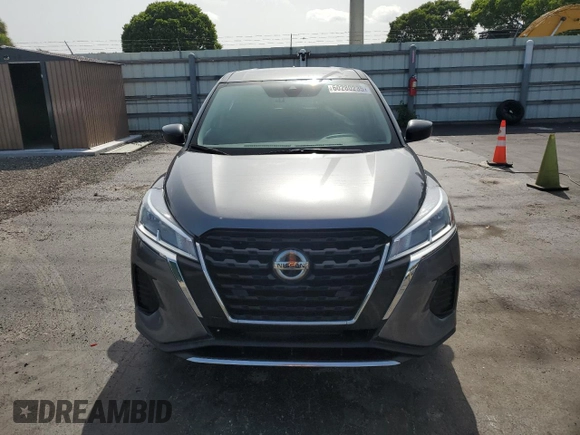 2021 Nissan Kicks S с VIN 3N1CP5BV6ML507995, выставлен на аукционе Copart как лот 60280235 с пробегом Не указан миль и На запчасти • Non repairable. История ставок и продаж доступна на DreamBid. Изображение 5.