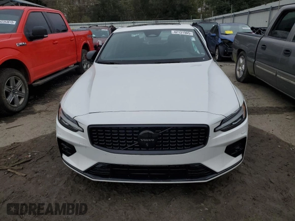 2024 Volvo S60 Plus Black Edition with VIN 7JRL12TH0RG303924, listed as a Copart auction lot 42131905 with 1,502 mi miles and Salvage title. Bid and sale history available at DreamBid. Image 5.