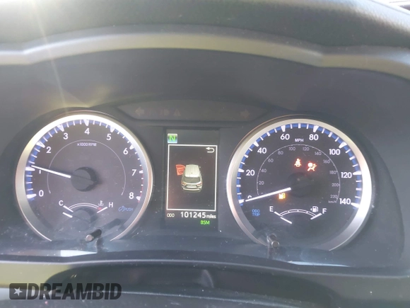 2019 Toyota Highlander LE with VIN 5TDBZRFH7KS978415, listed as a IAAI auction lot 41653130 with 101,245 mi miles and . Bid and sale history available at DreamBid. Image 7.