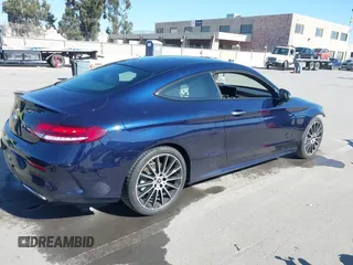2023 Mercedes-Benz C 300 z VIN W1KWJ8DB4PG125835, wystawiony jako IAAI lot #41654470 z przebiegiem 14 001 mil mil oraz . Historia ofert i sprzedaży dostępna na DreamBid. Obrazek 4.