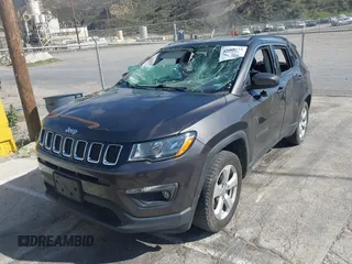 2020 Jeep Compass Altitude z VIN 3C4NJCBB8LT199034, wystawiony jako IAAI lot #42008510 z przebiegiem Nie podano mil oraz . Historia ofert i sprzedaży dostępna na DreamBid. Obrazek 16.