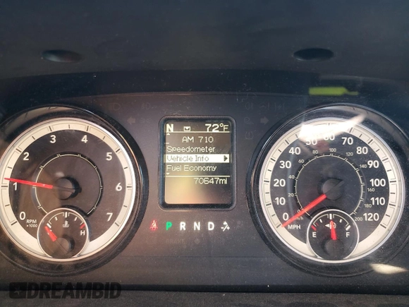 2017 Ram 1500 Tradesman z VIN 3C6JR6DG3HG687011, wystawiony jako Copart lot #49291755 z przebiegiem 70 647 mil mil oraz Czysty tytuł • Clean title. Historia ofert i sprzedaży dostępna na DreamBid. Obrazek 9.
