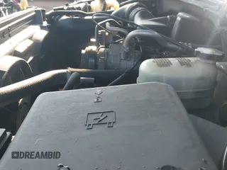 2006 Chevrolet Silverado 1500 Work Truck с VIN 1GCEC19X06Z297035, выставлен на аукционе IAAI как лот 42660402 с пробегом 153 964 миль миль и . История ставок и продаж доступна на DreamBid. Изображение 20.
