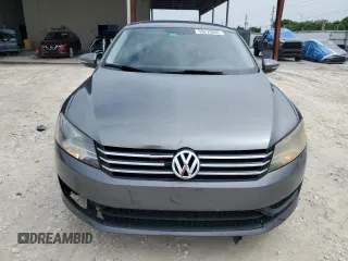2012 Volkswagen Passat SE z VIN 1VWBP7A32CC063994, wystawiony jako Copart lot #59270995 z przebiegiem 169 999 mil mil oraz Szkoda całkowita • Salvage title. Historia ofert i sprzedaży dostępna na DreamBid. Obrazek 5.