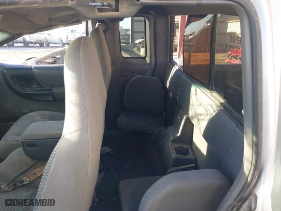 2001 Ford Ranger XL Fleet with VIN 1FTZR15U31PA46008, listed as a IAAI auction lot 41667531 with 85,468 mi miles. Bid and sale history available at carsss.com. Image 8.