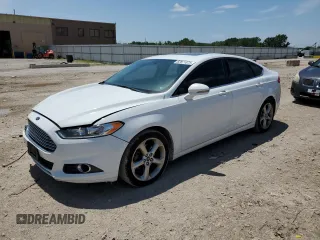 2016 Ford Fusion SE with VIN 3FA6P0HD9GR341071, listed as a Copart auction lot 62871075 with 136,636 mi miles and Salvage title. Bid and sale history available at DreamBid. Image 1.