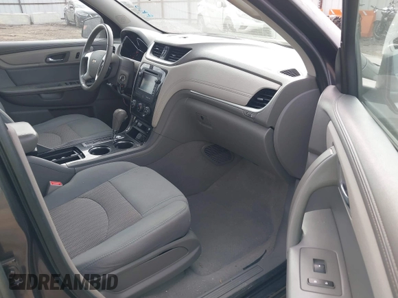2015 Chevrolet Traverse LT with VIN 1GNKRGKD8FJ325528, listed as a IAAI auction lot 41654599 with 151,562 mi miles. Bid and sale history available at carsss.com. Image 5.