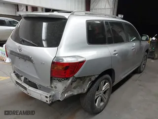 2009 Toyota Highlander Sport with VIN JTEDS43A192069963, listed as a IAAI auction lot 41583196 with 225,603 mi miles. Bid and sale history available at carsss.com. Image 4.