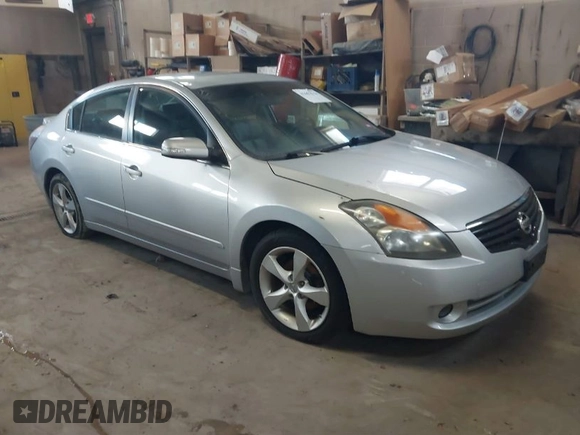 2008 Nissan Altima 3.5 SE with VIN 1N4BL21E28N431546, listed as a IAAI auction lot 41667628 with 1 mi miles. Bid and sale history available at carsss.com. Image 1.