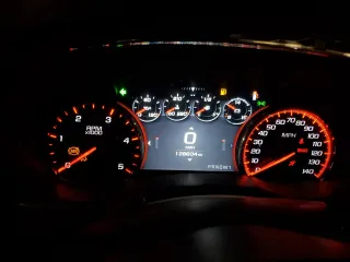 2015 GMC Sierra 2500HD available WiFi Denali with VIN 1GT120E81FF678033, listed as a Copart auction lot 83472724 with 128,604 mi miles and Clean Title. Bid and sale history available at carsss.com. Image 9.