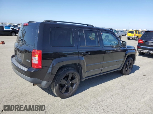 2014 Jeep Patriot Altitude with VIN 1C4NJPBA3ED758528, listed as a Copart auction lot 58076435 with 252,479 mi miles and Clean title. Bid and sale history available at DreamBid. Image 3.