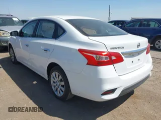 2018 Nissan Sentra S z VIN 3N1AB7AP7JY301247, wystawiony jako IAAI lot #42373195 z przebiegiem 104 270 mil mil oraz . Historia ofert i sprzedaży dostępna na DreamBid. Obrazek 3.
