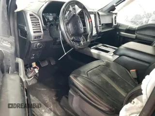 2019 Ford F-150 XL with VIN 1FTMF1C50KKF28996, listed as a Copart auction lot 53353825 with 39,774 mi miles and Salvage Title. Bid and sale history available at carsss.com. Image 8.