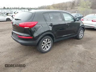 2015 Kia Sportage LX with VIN KNDPB3AC6F7677007, listed as a IAAI auction lot 42081242 with 63,976 mi miles and . Bid and sale history available at carsss.com. Image 4.