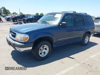 1999 Ford Explorer XLT z VIN 1FMDU34EXXZA79739, wystawiony jako IAAI lot #42353736 z przebiegiem 377 224 mil mil oraz . Historia ofert i sprzedaży dostępna na DreamBid. Obrazek 2.