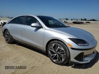 2023 Hyundai Ioniq 6 Preferred z VIN KMHM34AC8PA042828, wystawiony jako Copart lot #58494964 z przebiegiem 3794 mil mil oraz Szkoda całkowita • Salvage title. Historia ofert i sprzedaży dostępna na DreamBid. Obrazek 4.