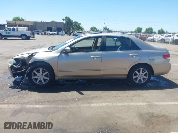 2003 Honda Accord EX z VIN 1HGCM66523A023920, wystawiony jako IAAI lot #42339108 z przebiegiem 165 553 mil mil oraz . Historia ofert i sprzedaży dostępna na DreamBid. Obrazek 14.