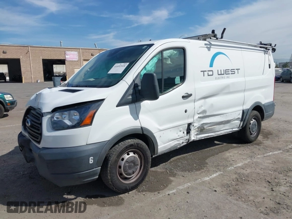 2018 Ford Transit с VIN 1FTYE1YM3JKA17401, выставлен на аукционе IAAI как лот 41692518 с пробегом 145 472 миль миль и . История ставок и продаж доступна на DreamBid. Изображение 17.