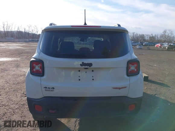 2017 Jeep Renegade Deserthawk z VIN ZACCJBCBXHPG50494, wystawiony jako IAAI lot #41858069 z przebiegiem 98 174 mil mil oraz . Historia ofert i sprzedaży dostępna na DreamBid. Obrazek 17.