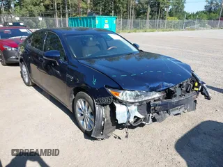 2013 Lexus ES 300h z VIN JTHBW1GG1D2014174, wystawiony jako IAAI lot #42384657 z przebiegiem 143 424 mil mil oraz . Historia ofert i sprzedaży dostępna na DreamBid. Obrazek 1.