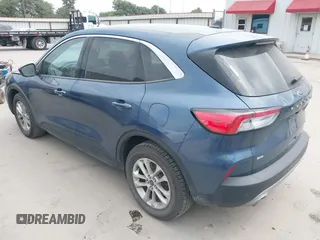 2020 Ford Escape SE с VIN 1FMCU0G65LUC00263, выставлен на аукционе IAAI как лот 42281995 с пробегом 62 091 миль миль и . История ставок и продаж доступна на DreamBid. Изображение 3.