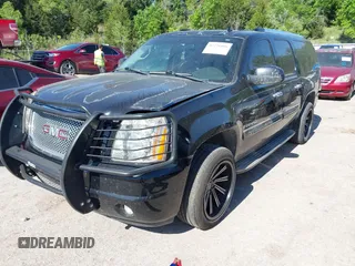 2008 GMC Yukon XL z VIN 1GKFK66838J228301, wystawiony jako IAAI lot #42226806 z przebiegiem 242 968 mil mil oraz . Historia ofert i sprzedaży dostępna na DreamBid. Obrazek 17.