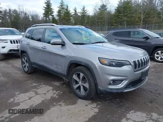 2019 Jeep Cherokee Limited with VIN 1C4PJMDNXKD272009, listed as a IAAI auction lot 41983939 with 31,075 mi miles and . Bid and sale history available at DreamBid. Image 1.