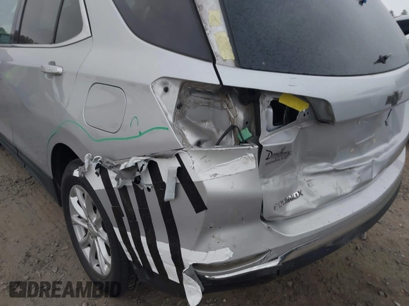 2018 Chevrolet Equinox LT with VIN 2GNAXJEV8J6252105, listed as a IAAI auction lot 41814264 with 104,167 mi miles. Bid and sale history available at carsss.com. Image 6.