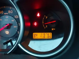 2007 Nissan Versa S z VIN 3N1BC13E47L369909, wystawiony jako IAAI lot #41831330 z przebiegiem 115 767 mil mil oraz . Historia ofert i sprzedaży dostępna na DreamBid. Obrazek 15.
