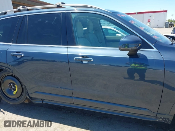 2019 Volvo XC90 Momentum z VIN YV4102PK6K1472009, wystawiony jako IAAI lot #42217997 z przebiegiem 38 626 mil mil oraz . Historia ofert i sprzedaży dostępna na DreamBid. Obrazek 14.